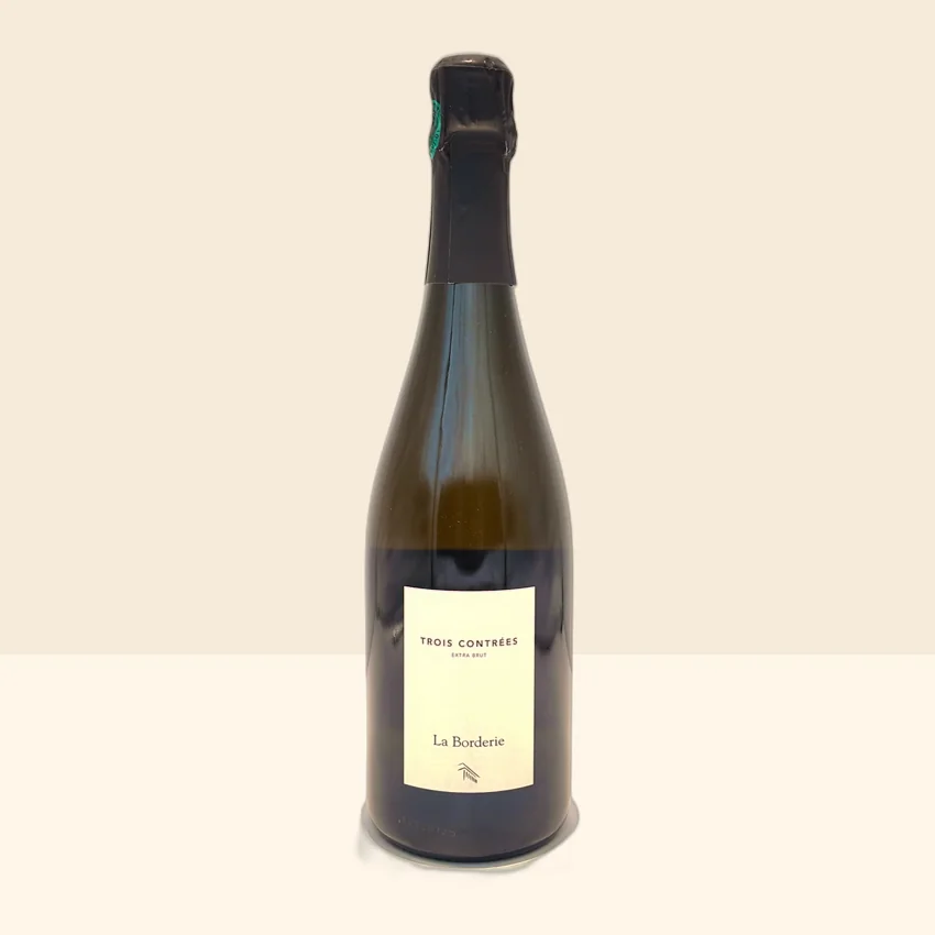 bouteille de Vin Champagne Trois Contrées de La Borderie -